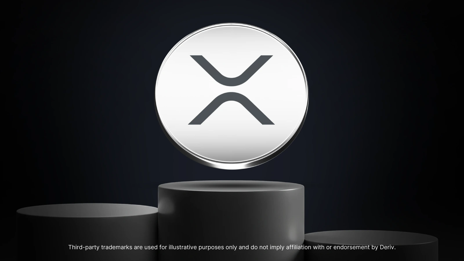 Một đồng XRP được dựng 3D với logo Ripple lơ lửng trên các bục hình trụ tối màu nền đen. 